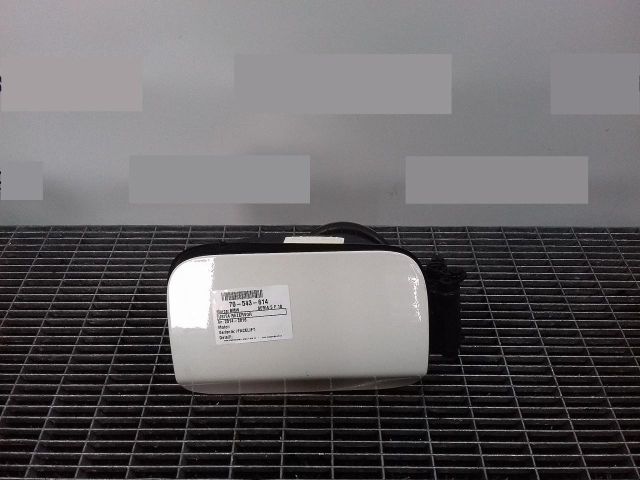 bontott BMW 5 F10 Tankajtó