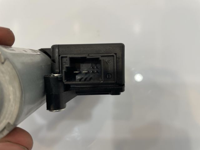 bontott BMW 5 F10 Tetőablak Motor