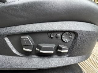 bontott BMW 5 F10 Ülés és Ajtókárpit Szett