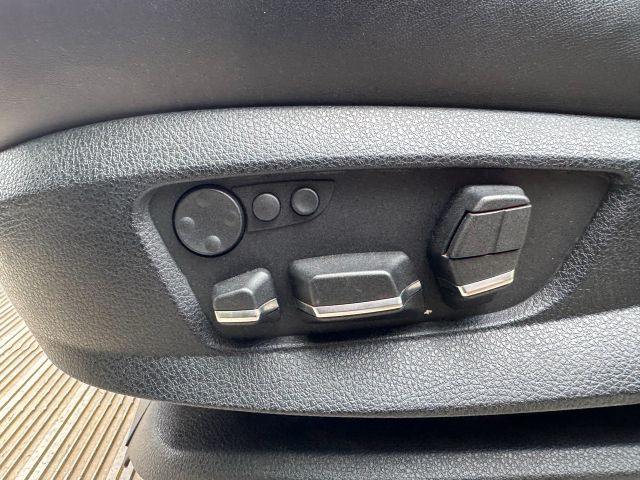 bontott BMW 5 F10 Ülés és Ajtókárpit Szett