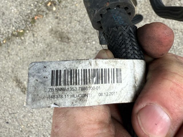 bontott BMW 5 F10 Üzemanyagcső