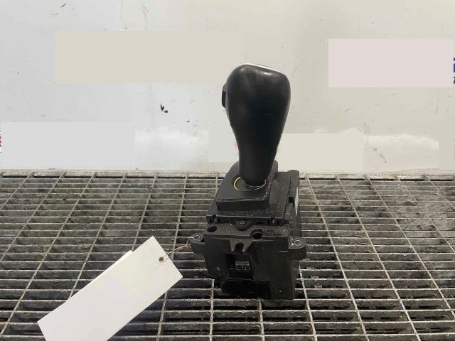 bontott BMW 5 F10 Váltógomb