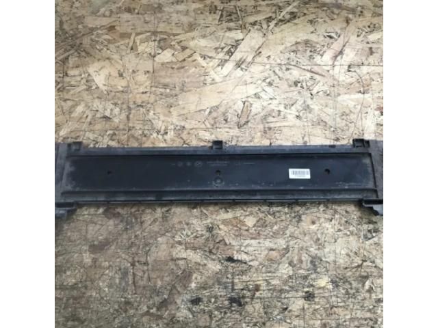 bontott BMW 5 F10 Vízhűtő Radiátor Tartó