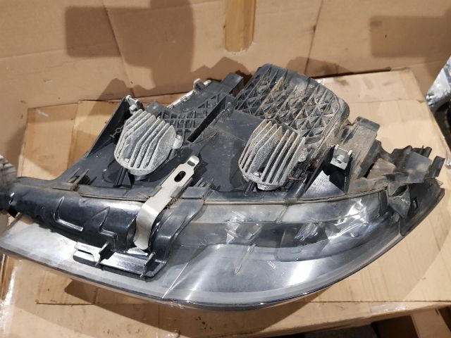 bontott BMW 5 F10 Xenon Fényszóró Pár