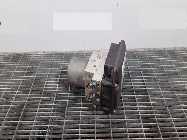 bontott BMW 5 F11 ABS Kocka