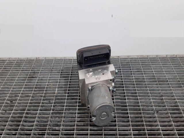 bontott BMW 5 F11 ABS Kocka