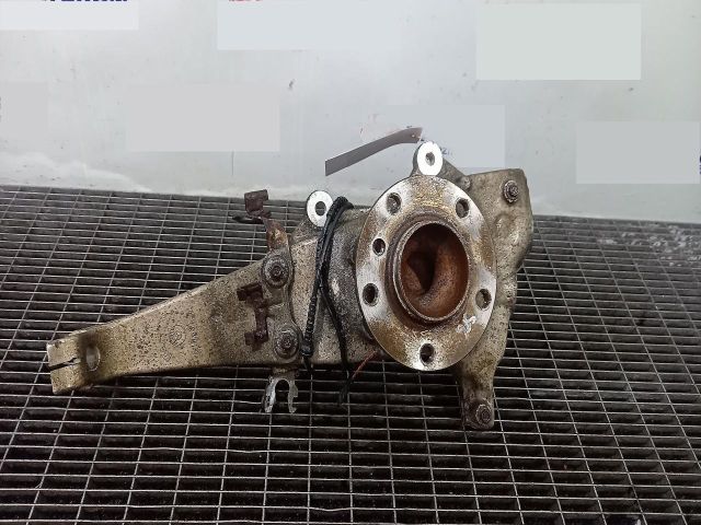 bontott BMW 5 F11 Bal első Csonkállvány