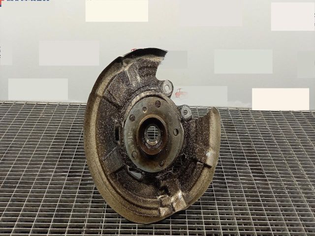 bontott BMW 5 F11 Bal hátsó Csonkállvány