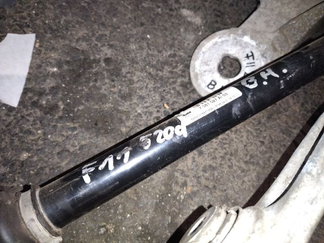 bontott BMW 5 F11 Bal hátsó Féltengely