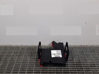 bontott BMW 5 F11 Biztosítéktábla Motortér