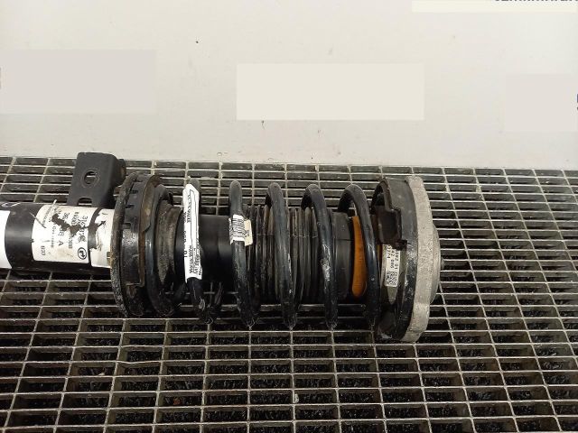 bontott BMW 5 F11 Első Rugó