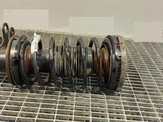 bontott BMW 5 F11 Első Rugó