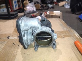 bontott BMW 5 F11 Fojtószelep (Elektromos)