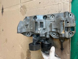 bontott BMW 5 F11 Generátor Tartó Bak