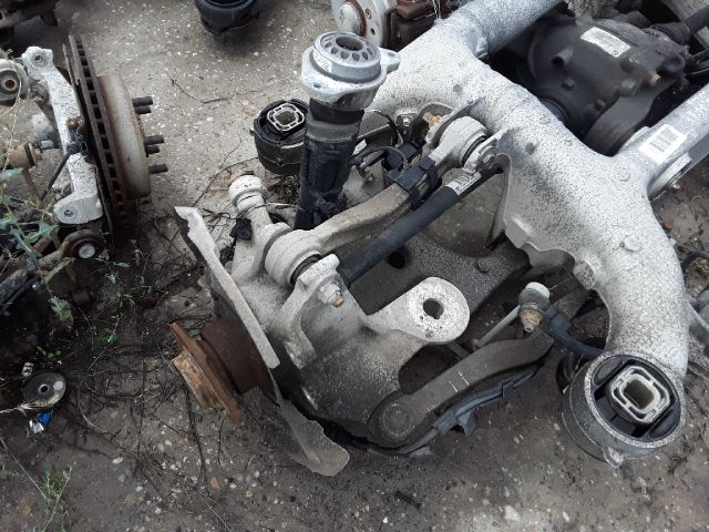 bontott BMW 5 F11 Hátsó Híd (Tárcsafékes)