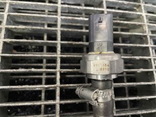 bontott BMW 5 F11 Jeladó (Magában)