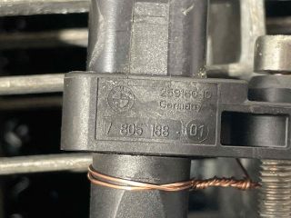 bontott BMW 5 F11 Jeladó (Magában)