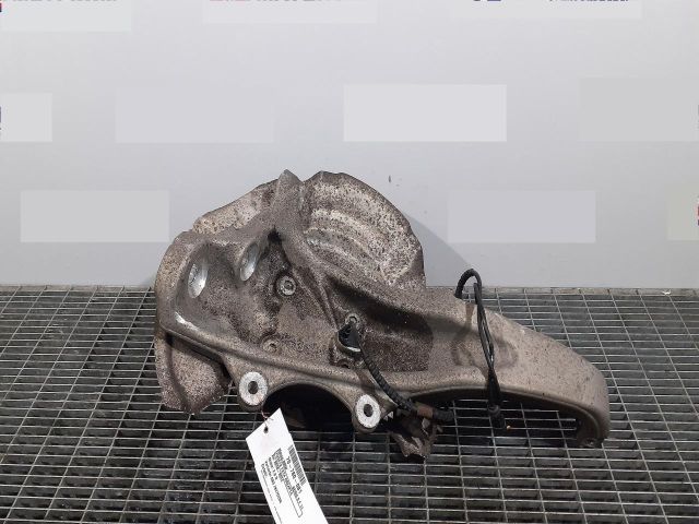 bontott BMW 5 F11 Jobb első Csonkállvány