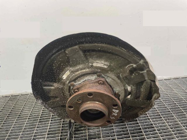 bontott BMW 5 F11 Jobb hátsó Csonkállvány