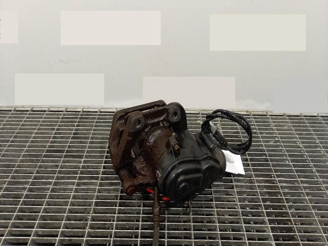 bontott BMW 5 F11 Jobb hátsó Féknyereg Munkahengerrel