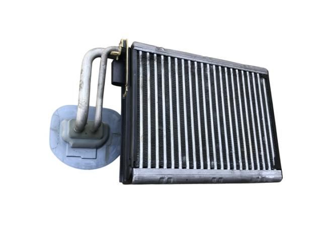 bontott BMW 5 F11 Klímahűtő Radiátor