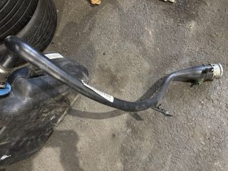 bontott BMW 5 F11 Tank