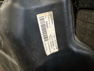 bontott BMW 5 F11 Tank