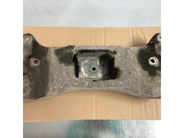 bontott BMW 5 F11 Váltó Tartó Bak (Pozíciófüggetlen)