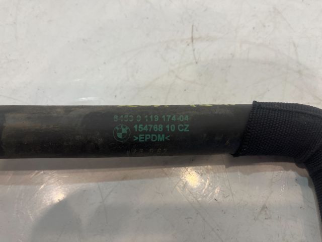 bontott BMW 5 F11 Vízcső