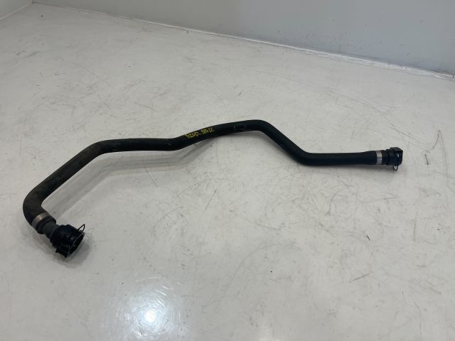 bontott BMW 5 F11 Vízcső