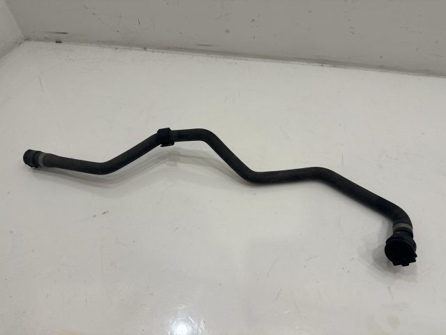 bontott BMW 5 F11 Vízcső