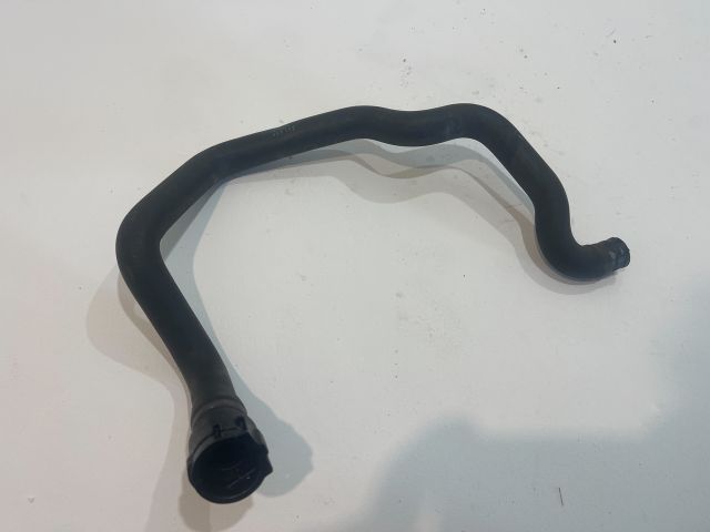 bontott BMW 5 F11 Vízcső