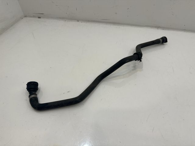 bontott BMW 5 F11 Vízcső