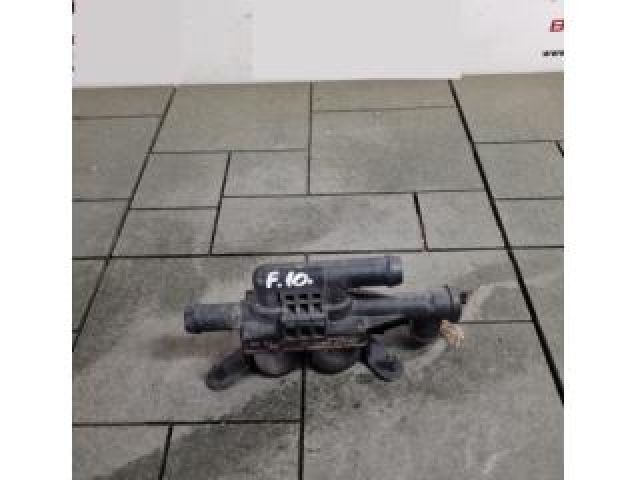 bontott BMW 5 F11 Vízpumpa