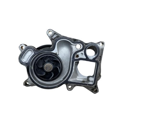 bontott BMW 5 F11 Vízpumpa