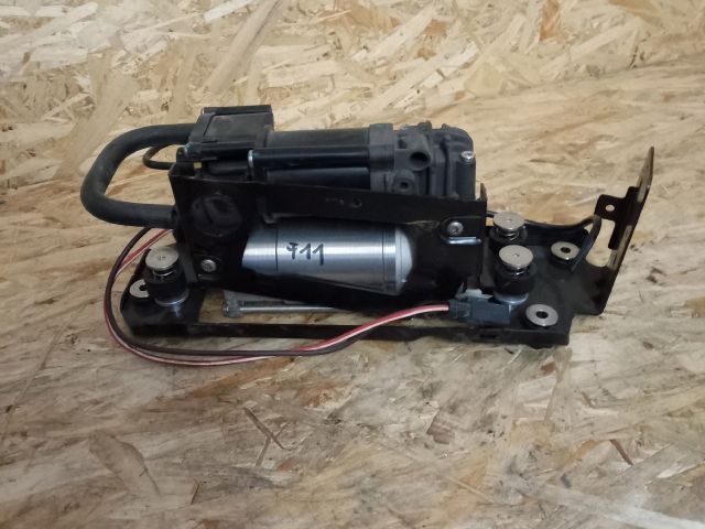 bontott BMW 5 F11 Légkompresszor