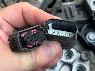 bontott BMW 5 F11 Aktív Futómű Hidraulikus Szeleptömb