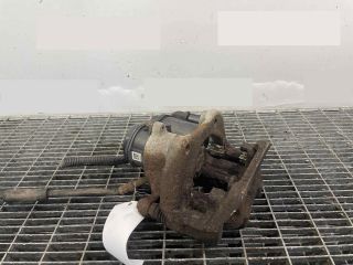 bontott BMW 5 F11 Bal hátsó Féknyereg Munkahengerrel