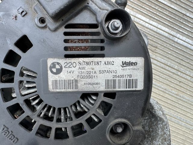 bontott BMW 5 F11 Generátor