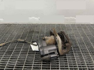 bontott BMW 5 F11 Jobb hátsó Féknyereg Munkahengerrel