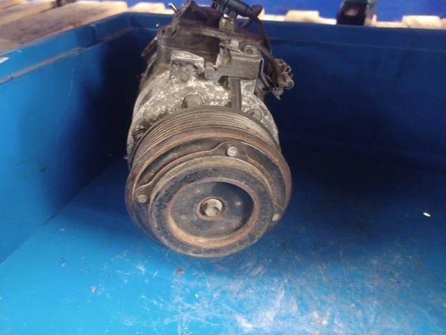 bontott BMW 5 F11 Klímakompresszor