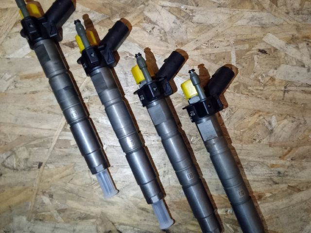 bontott BMW 5 F11 Porlasztó (1 db)