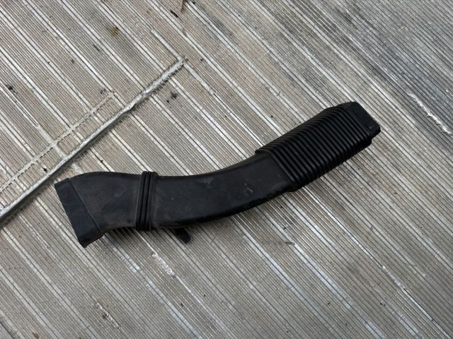 bontott BMW 5 F11 Szívó Cső