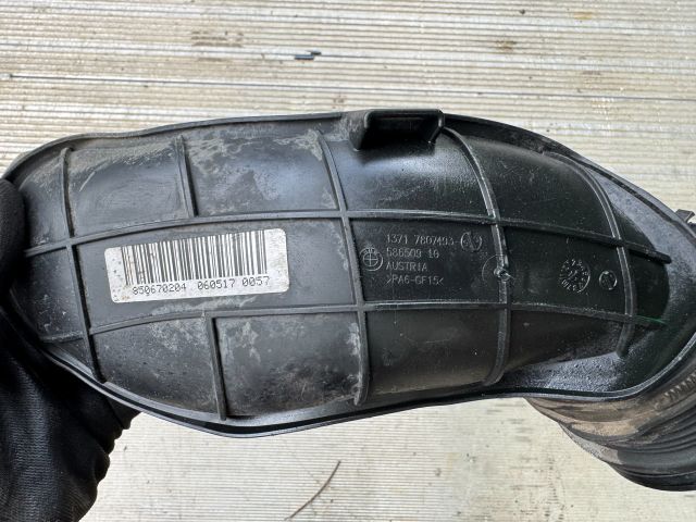 bontott BMW 5 F11 Szívó Cső