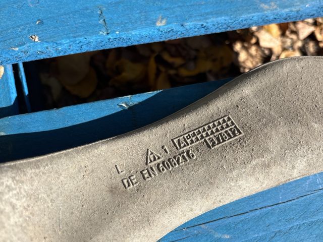 bontott BMW 5 F11 Bal első Lengőkar