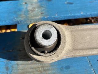 bontott BMW 5 F11 Bal első Lengőkar