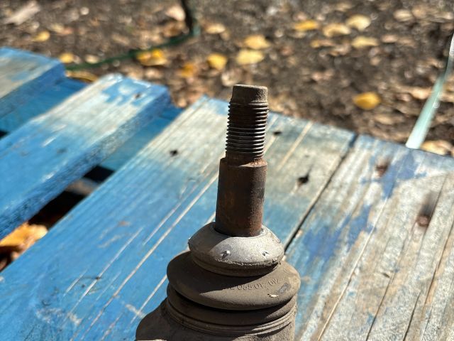 bontott BMW 5 F11 Bal első Lengőkar