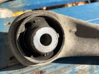 bontott BMW 5 F11 Bal első Lengőkar