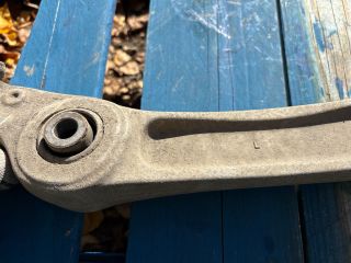 bontott BMW 5 F11 Bal első Lengőkar