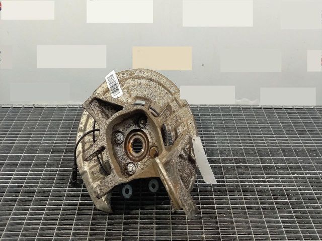 bontott BMW 5 F11 Bal hátsó Csonkállvány